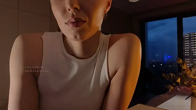 Snapshot of spiklencii chatting on May 17, 2026, 5:42 pm spiklencii online show from May 17, 2026, 5:42 pm