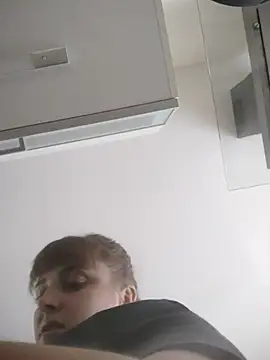 CoddessCrystal online show from April 9, 2026, 7:25 am