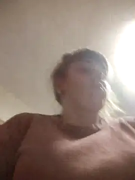 CoddessCrystal online show from April 12, 2026, 5:34 am