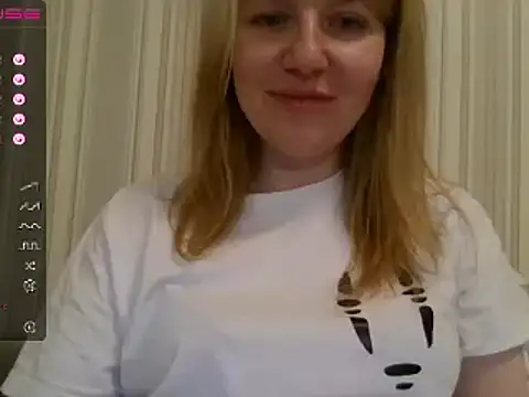 Snapshot of urbadkitty chatting on December 24, 2024, 7:44 pm urbadkitty online show from December 24, 2024, 7:44 pm