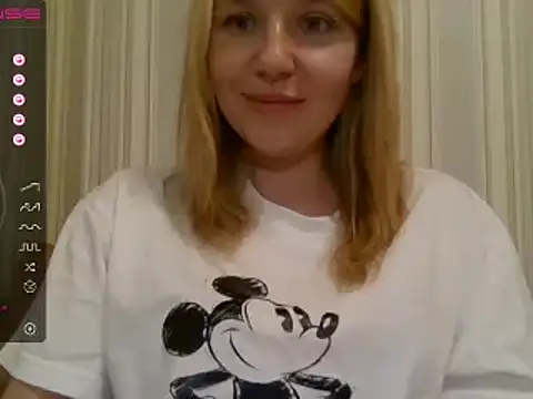 Snapshot of urbadkitty chatting on February 28, 2025, 3:04 pm urbadkitty online show from February 28, 2025, 3:04 pm