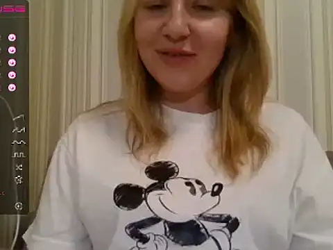 Snapshot of urbadkitty chatting on February 28, 2025, 6:09 pm urbadkitty online show from February 28, 2025, 6:09 pm