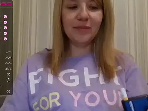 Snapshot of urbadkitty chatting on March 13, 2025, 5:07 pm urbadkitty online show from March 13, 2025, 5:07 pm