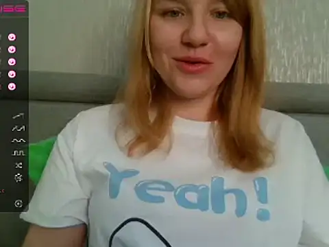 Snapshot of urbadkitty chatting on March 16, 2025, 7:15 am urbadkitty online show from March 16, 2025, 7:15 am