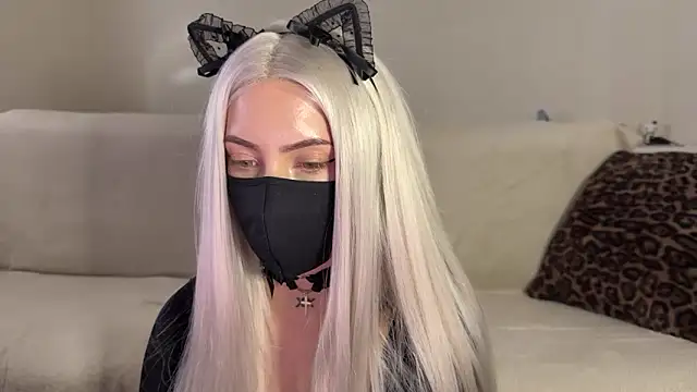 Snapshot of michiko_ chatting on March 26, 2026, 12:11 pm michiko online show from March 26, 2026, 12:11 pm