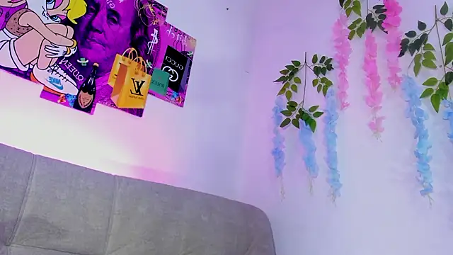 anahidolls online show from February 9, 2026, 12:09 pm