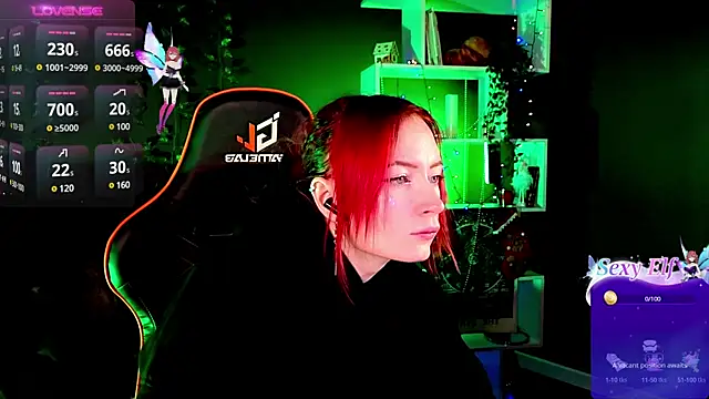 Snapshot of _HelenCarter chatting on December 17, 2024, 8:43 pm HelenCarter online show from December 17, 2024, 8:43 pm