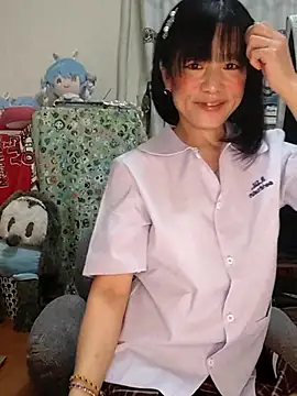 renapiyon8182 online show from February 22, 2025, 7:36 pm