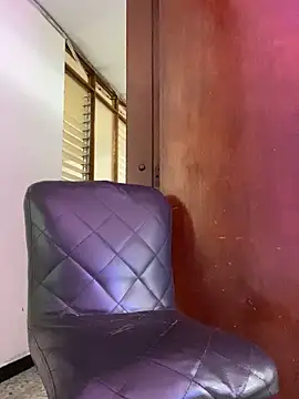 Snapshot of Lina10 chatting on February 5, 2026, 8:57 pm Lina10 online show from February 5, 2026, 8:57 pm