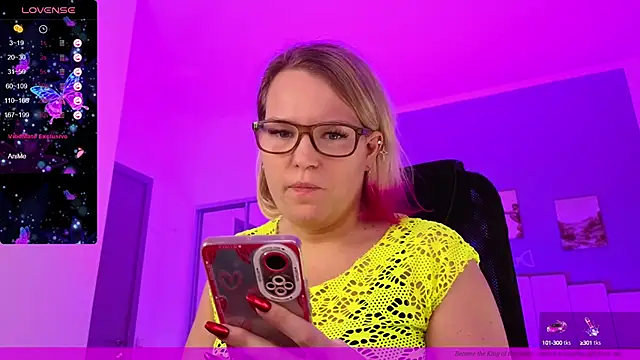 EVAshinyGIRL online show from January 27, 2025, 1:52 pm