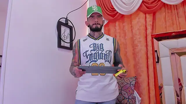 dilan scootk  online show from February 25, 2026, 7:23 pm