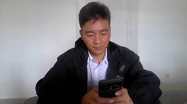 Snapshot of kisstoyousoon2024 chatting on March 3, 2025, 11:33 am kisstoyousoon2024 online show from March 3, 2025, 11:33 am