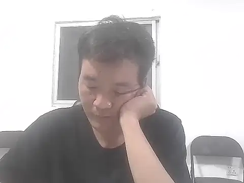 Snapshot of kisstoyousoon2024 chatting on November 18, 2025, 8:02 pm kisstoyousoon2024 online show from November 18, 2025, 8:02 pm