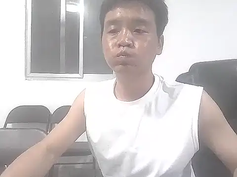 Snapshot of kisstoyousoon2024 chatting on December 2, 2025, 10:27 pm kisstoyousoon2024 online show from December 2, 2025, 10:27 pm