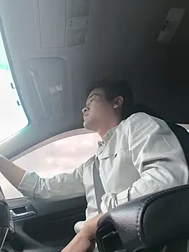 Snapshot of kisstoyousoon2024 chatting on December 23, 2025, 7:28 am kisstoyousoon2024 online show from December 23, 2025, 7:28 am