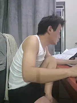 Snapshot of kisstoyousoon2024 chatting on January 7, 2026, 6:43 pm kisstoyousoon2024 online show from January 7, 2026, 6:43 pm