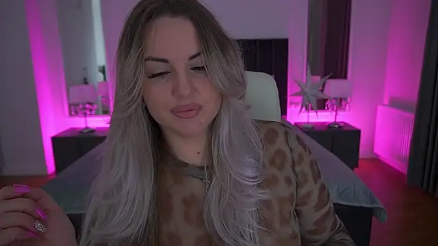 KiraCandyS online show from February 19, 2026, 10:06 pm