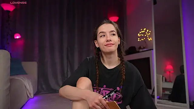 Amely Young online show from February 21, 2026, 12:55 am