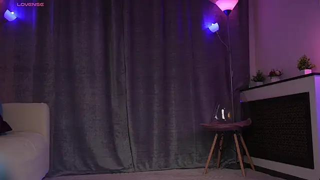 Amely Young online show from April 6, 2026, 1:25 am