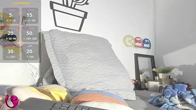 Alessia28  online show from November 30, 2025, 2:48 am