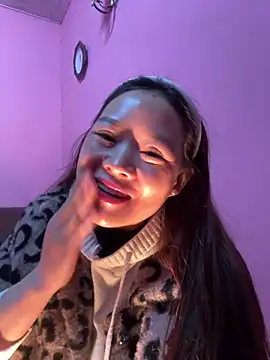 Snapshot of Hellen_111 chatting on January 13, 2025, 2:11 pm Hellen 111 online show from January 13, 2025, 2:11 pm