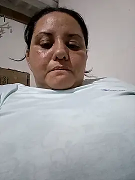 tetasgrandes karol online show from February 14, 2026, 1:46 am