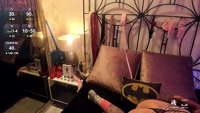 Snapshot of luxifer_666_ chatting on January 15, 2025, 7:55 pm luxifer 666  online show from January 15, 2025, 7:55 pm