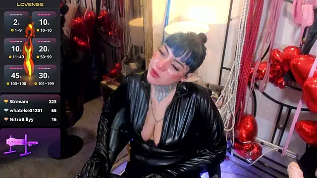 Snapshot of luxifer_666_ chatting on February 14, 2025, 10:36 pm luxifer 666  online show from February 14, 2025, 10:36 pm