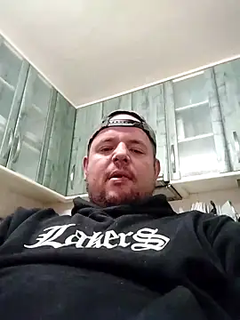 lobito1997 online show from March 28, 2026, 5:29 am