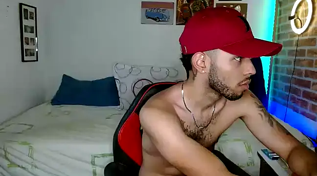 Snapshot of colinbrown chatting on February 13, 2025, 6:38 pm colinbrown online show from February 13, 2025, 6:38 pm