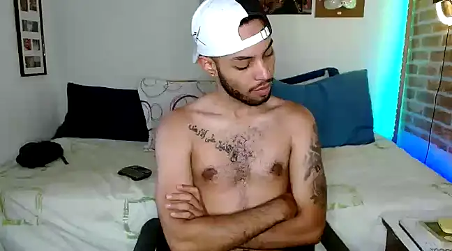 Snapshot of colinbrown chatting on February 19, 2025, 5:49 pm colinbrown online show from February 19, 2025, 5:49 pm