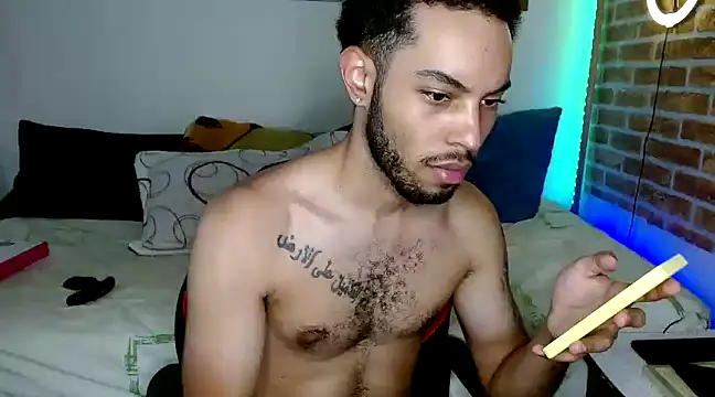 Snapshot of colinbrown chatting on February 20, 2025, 6:57 pm colinbrown online show from February 20, 2025, 6:57 pm