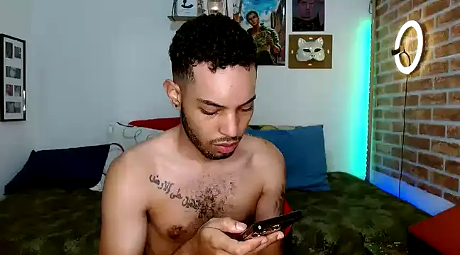 Snapshot of colinbrown chatting on March 5, 2025, 11:49 am colinbrown online show from March 5, 2025, 11:49 am