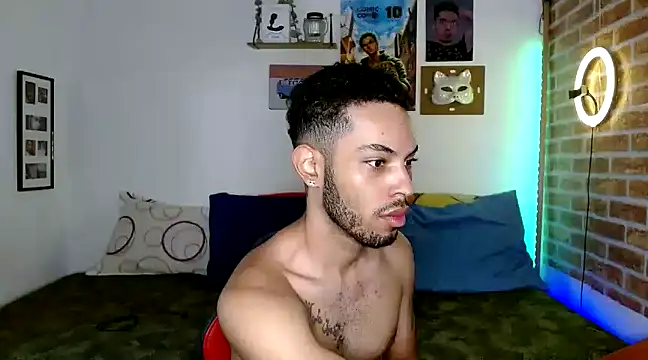 Snapshot of colinbrown chatting on March 10, 2025, 1:10 pm colinbrown online show from March 10, 2025, 1:10 pm