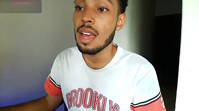 Snapshot of colinbrown chatting on February 12, 2026, 6:14 pm colinbrown online show from February 12, 2026, 6:14 pm