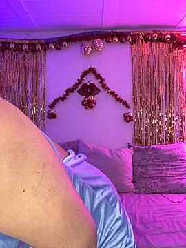 ThaliaRivera  online show from December 29, 2024, 9:41 pm