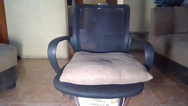 SmallGoodNutts online show from September 25, 2025, 6:28 am