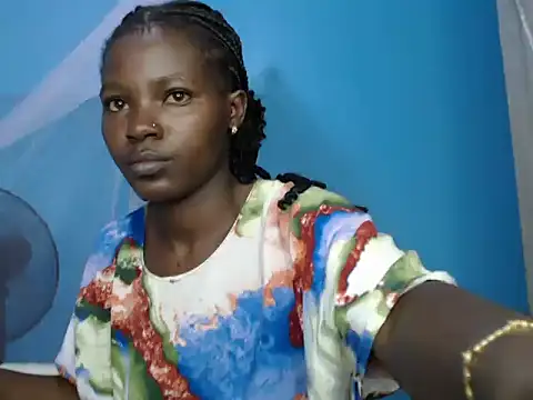 Snapshot of TrishaKalid chatting on September 28, 2025, 11:48 am TrishaKalid online show from September 28, 2025, 11:48 am