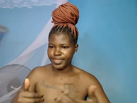 Snapshot of TrishaKalid chatting on December 4, 2025, 8:45 am TrishaKalid online show from December 4, 2025, 8:45 am