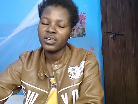 Snapshot of TrishaKalid chatting on February 10, 2026, 7:23 am TrishaKalid online show from February 10, 2026, 7:23 am