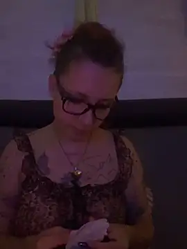 Hawitxui online show from September 30, 2025, 6:46 pm