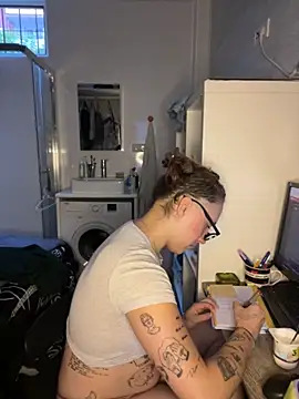 Hawitxui online show from October 18, 2025, 7:31 am