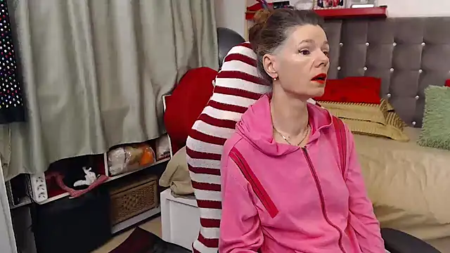 kellyterapy online show from November 6, 2025, 6:09 pm