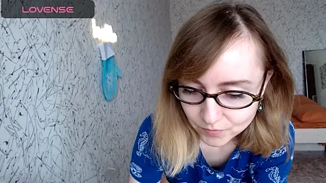 Snapshot of Athena_Richards chatting on April 18, 2026, 9:35 am Athena Richards online show from April 18, 2026, 9:35 am