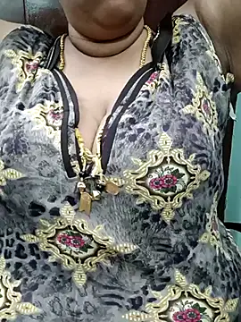 ashikaa r online show from March 18, 2025, 9:10 pm