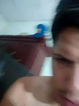 Snapshot of Alonsomadeira chatting on May 14, 2026, 1:18 pm Alonsomadeira online show from May 14, 2026, 1:18 pm