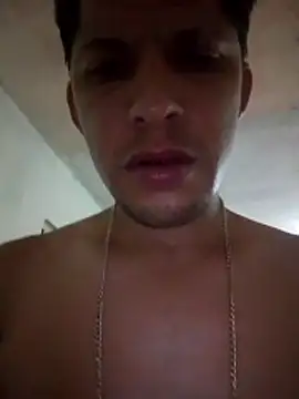 Snapshot of Alonsomadeira chatting on May 29, 2026, 11:19 am Alonsomadeira online show from May 29, 2026, 11:19 am
