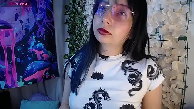 barbarablade online show from February 16, 2026, 10:50 pm