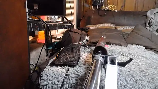 Snapshot of taboocanuck chatting on February 27, 2026, 8:42 pm taboocanuck online show from February 27, 2026, 8:42 pm