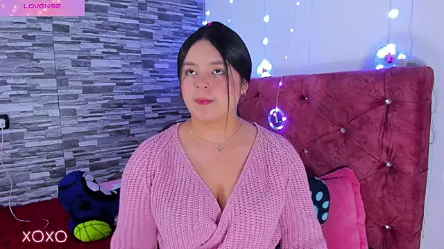 skyhotgirll online show from December 27, 2024, 10:37 pm